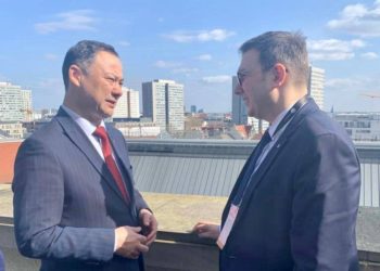 Германияда иш сапарда жүргөн министр Казакбаевдин жолугушуулары уланууда