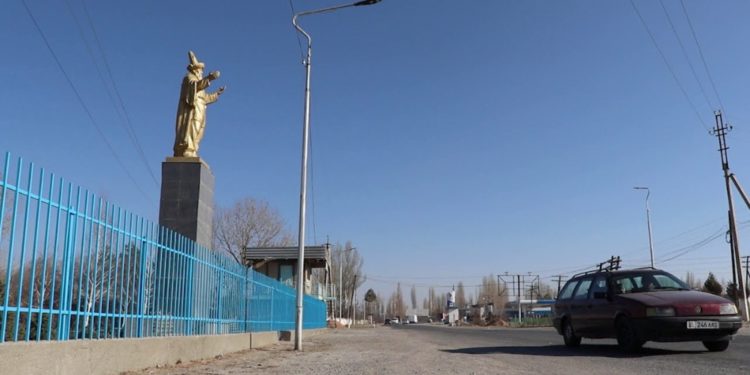 Бакай-Атада мыйзамсыз менчикке берилип кеткен 7 миллион сомдук жер тилкеси кайтарылды