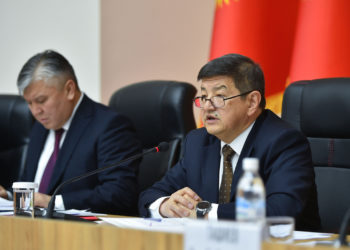 «Биз эң начар сценарийге даярбыз». Акылбек Жапаров Антикризистик планды бекитти