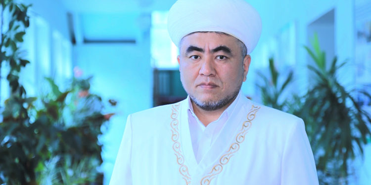 «Тойдон кийин тон керек» дегенди такыр эстен чыгардык». Муфтий ысырапкерчиликти сындады