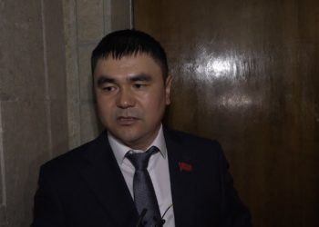 Комиссиянын төрагасы Айбек Осмонов: «Мадумаровду колдоп 68 депутат добуш берди»