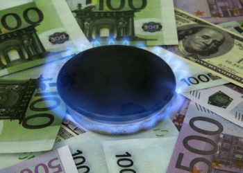 Тарыхта болуп көрбөгөндөй! Европада газдын баасы эки аптада үч эсе кымбаттады