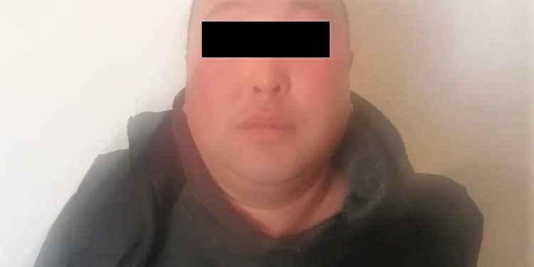 Караколдо айдоочулук күбөлүк алып берем деп, 5 миң сомдон алып жүргөн жаран кармалды
