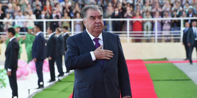 Тажик президенти Эмомали Рахмон кыргыз-тажик чек аранын 68,4 пайызы такталганын айтты