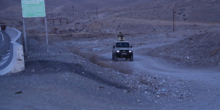 Кыргыз-тажик чек арасындагы ок атышууда 2 тургун жаракат алды