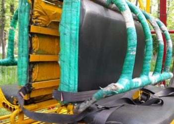 Жалал-Абаддагы аттракциондон кулаган 18 жаштагы кыз жандандыруу бөлүмүндө жатат