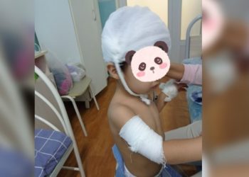 Өзбекстанда арстан наристеге жана анын апасына тиш салган