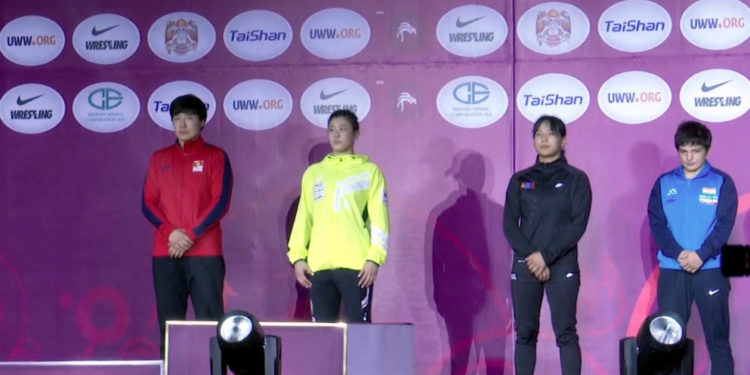 Айсулуу Тыныбекова бутунан жаракат алып, сыйлык алууга чыккан жок