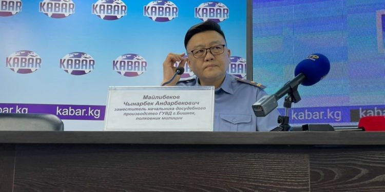 Милиция: «Аскердик билетин Болот Темиров колдонгон адам табылды»