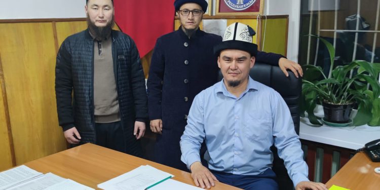 «Бишкектин өлүкканасында бир айдан бери чогултулган сөөктөрдү жерге беребиз». Төрөхан Жунусбеков жаңы кызматы тууралуу үн катты