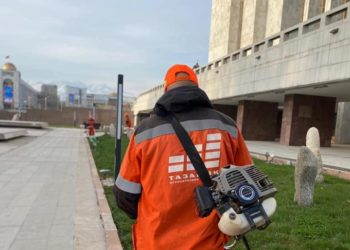 «Тазалыкчылар» мэр менен жолуккан соң, ишке чыгышты