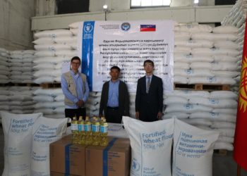 Орусиядан алып келинген 810 тонна ун, 120 тонна май муктаж болгон жарандарга берилет