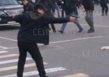 Атамбаев: «9-октябрда мени аткандарды кармап келип, камабайбы?»