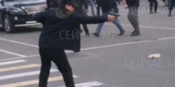 Атамбаев: «9-октябрда мени аткандарды кармап келип, камабайбы?»