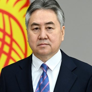 Жээнбек Кулубаев тышкы иштер министринин милдетин аткаруучу болуп дайындалды