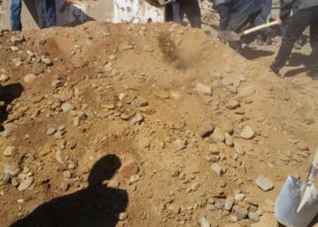 «Тартиптүү, жакшы бала болчу». Чүйдө жансыз денеси табылган өспүрүмдүн денесинде жараттар бар экени айтылды