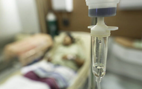 Чек арадагы атышуудан бир аскер кызматкери жана бир тургун жаракат алды (тактоо киргизилди)