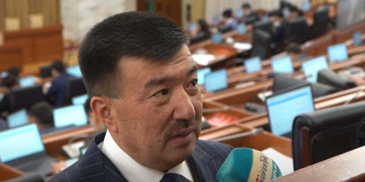 Депутат Сыдыков: «Июнь окуясына Убактылуу өкмөттүн да күнөөсү бар»