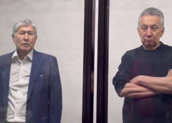 Алмазбек Атамбаев Камчыбек Ташиев үйүнө жашыруун келип жүргөнүн айтты