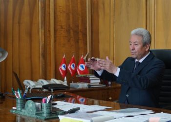 Адахан Мадумаров: «Тыңшоочу аппаратты койгон адамы да маскара, кемчонтой жана сабатсыз»