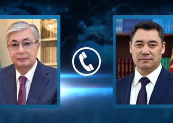 Токаев Жапаровду Кумтөр боюнча сүйлөшүү ийгиликтүү аяктаганы менен куттуктады