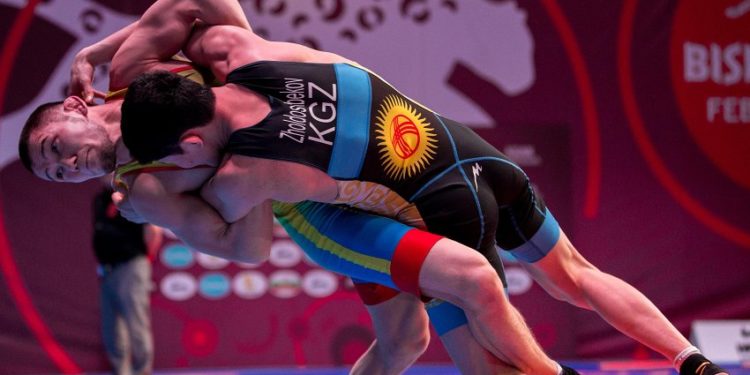 Эркин күрөш боюнча курама команда Азия чемпионатында жалпы 5 медаль жеңди