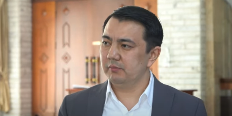 Депутат Маматалиев: «Июнь окуясына күнөөлүүлөр аныкталса, элден кечирим сурашы керек»