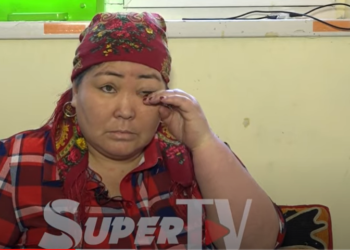 «Атам каза болгондон кийин ооруп калдым, боюмда да бар болчу. Күйөөм сабап, башымды жарып салды» дейт келин