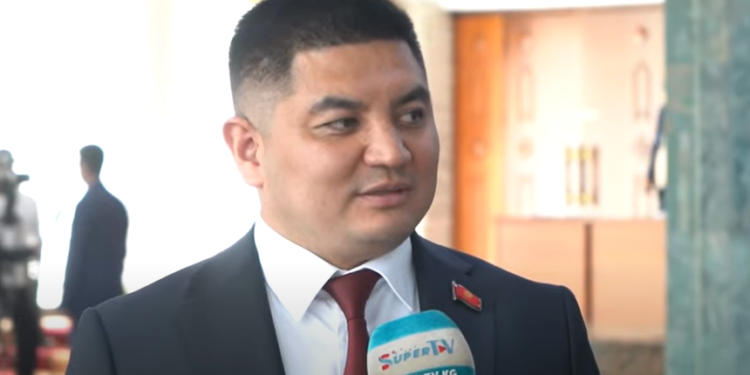 Депутат Жамгырчиев: «Дыйкандарга берилүүчү насыя боюнча комиссия түзүлүшү керек»