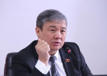 «Асман», «Бишкек сити»… Эми шаардык кеңештин депутаты «Манас сити» курууну сунуштады