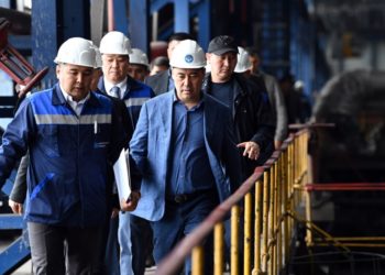 Президент Садыр Жапаров Бишкектеги ЖЭБдин абалы менен таанышты