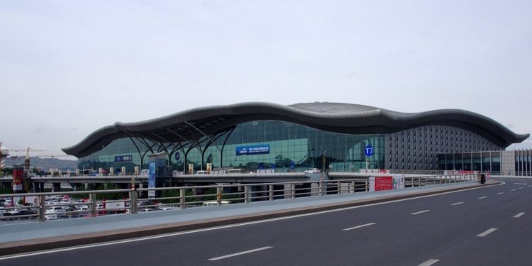 Кыргызстан менен Кытай Үрүмчү-Бишкек-Үрүмчү багыты боюнча аба каттамдарын жандандырууну макулдашты