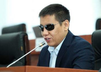 Депутат «Дастан» заводун «Талант» же «Алексей» деп өзгөртүүнү сунуштады