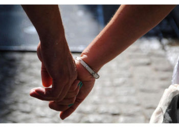 Түркмөнстанда ондогон түгөйлөр кол кармашканы үчүн камакка алынган