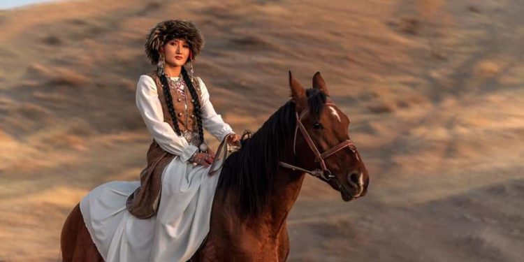 Айсулуу Тыныбекова бүгүн 29 жашка толду