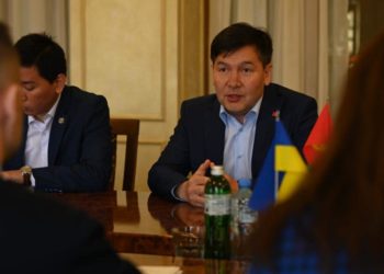 Украинадагы согушта Кыргыз жаранынын катышуусу тууралуу элчи үн катты