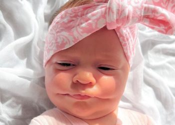 Оозу эки бетин ээлейт. Австралияда өзгөчө кыз жашайт