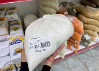 Баасы 149 сом. Казакстанда кумшекер тартыштыгы күчөдү