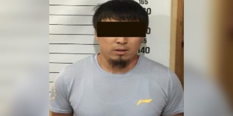 Ошто курал колдонуп, адамды жарадар кылган шектүү Бишкекте кармалды