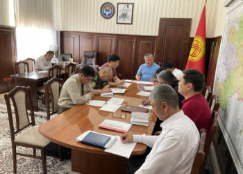 Кожошев: «Казакстан менен чек арадагы “көмүскө” схемаларды жоюуга бардык күч-аракетибизди жумшайбыз»