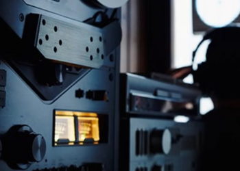 Жарандарды тыңшоо. Документ үч окууда кабыл алынды