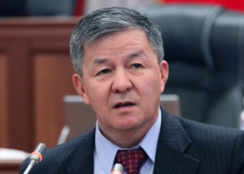 Исмаил Исаков Убактылуу өкмөт мүчөлөрүнүн мүлкүн камакка алуу боюнча үн катты