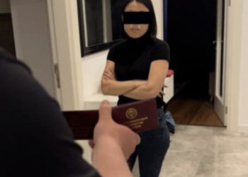 УКМК Алымкадыр Бейшеналиевдин кеңешчисин кармады