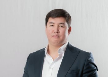 КУУнун проректору: «Жогорку Кеңештин депутаты Фархат Исмаиловго биздин диплом берилген эмес»