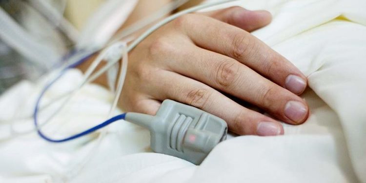 Бишкекте кызганычтан улам 25 жаштагы кызды өлтүрүүгө шектелген жигит көз жумду