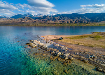 Орусиялык блогер Кыргызстанды Түркиядан кем калбаган туристтик зона деп баа берди