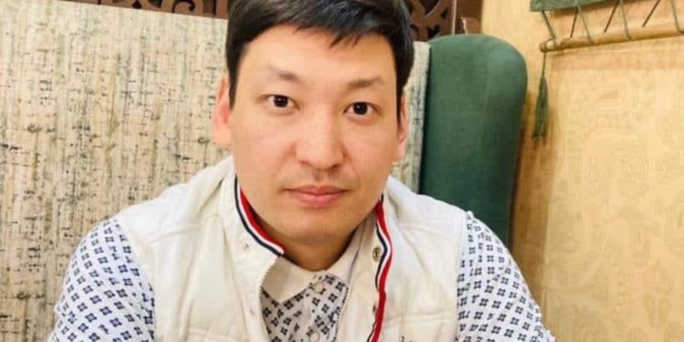 Жарандык активист Атай Бейшенбек соттун чечимин аткарбаганы үчүн кармалып, тил кат менен бошотулду