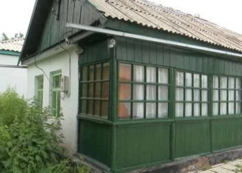 Атамбаевдин Арашандагы атасынын үйү конфискацияланат