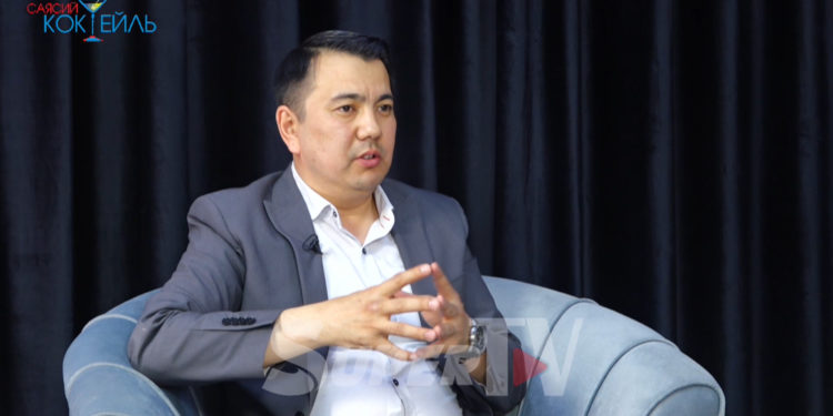 Депутат Маматалиев: «Казакстанга суу бербей коёлу деп айтарым менен жылыш болду»