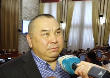 Балбак Түлөбаев: «Май майрамдарында 1-2 күнгө айылга энемдин жанына барам»